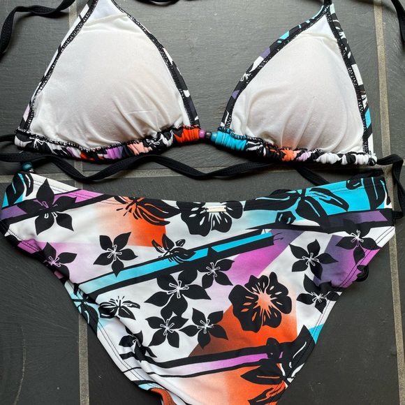 Quintsoul 2-piece Swimsuit Bikini - Picture 3 of 5